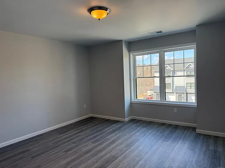 550 High St #2 — Photo 6