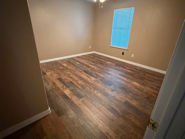 2127 Arnold Dr — Photo 17
