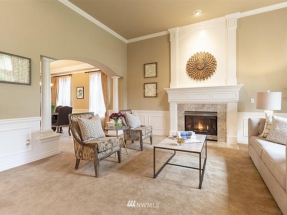 4th image of 23290 SE 51st Pl