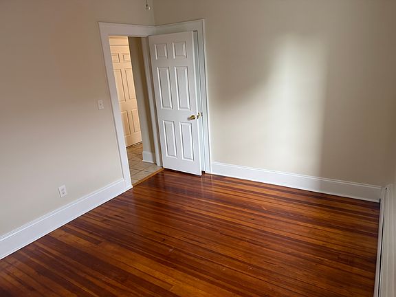5th image of 42 Silver St