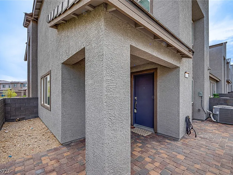 9644 Axel Falls Ave — Photo 8