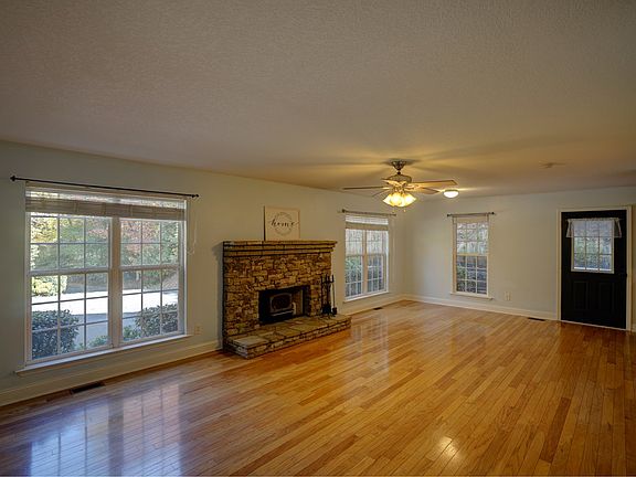 2nd image of 108 Midway Dr