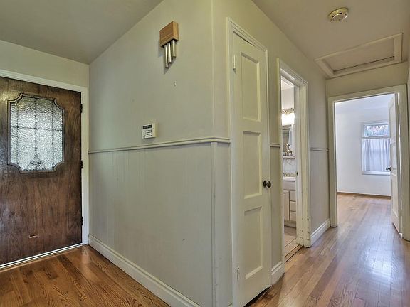 5th image of 146 Cedar Ln
