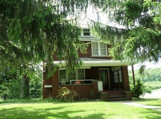 3 Medsger Rd, Connellsville, PA 15425