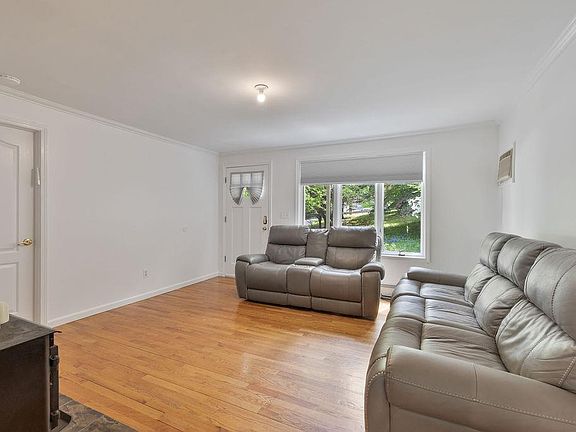 4th image of 50 New Pomona Road