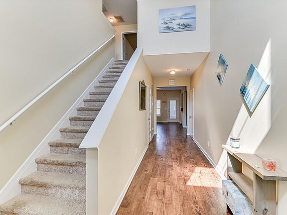 2nd image of 275 Fioli Cir