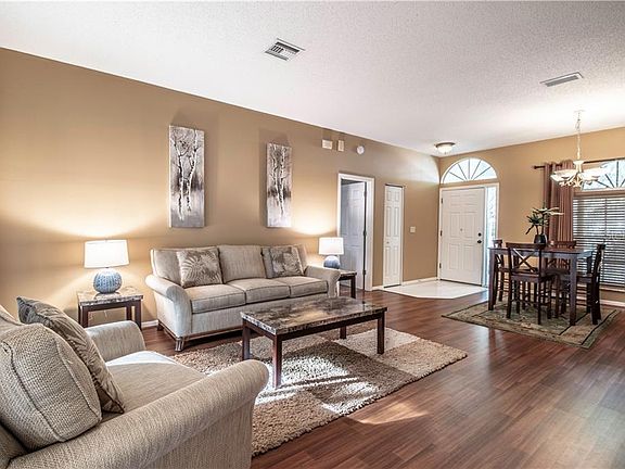 2nd image of 17715 Hampshire Oak Dr