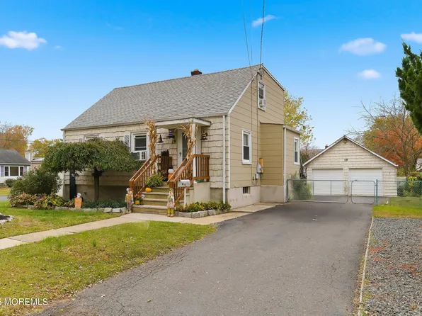 19 Weamaconk Drive, Englishtown, NJ 07726