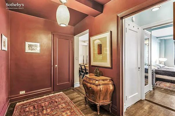 Sold by Sotheby's International Realty | media 4