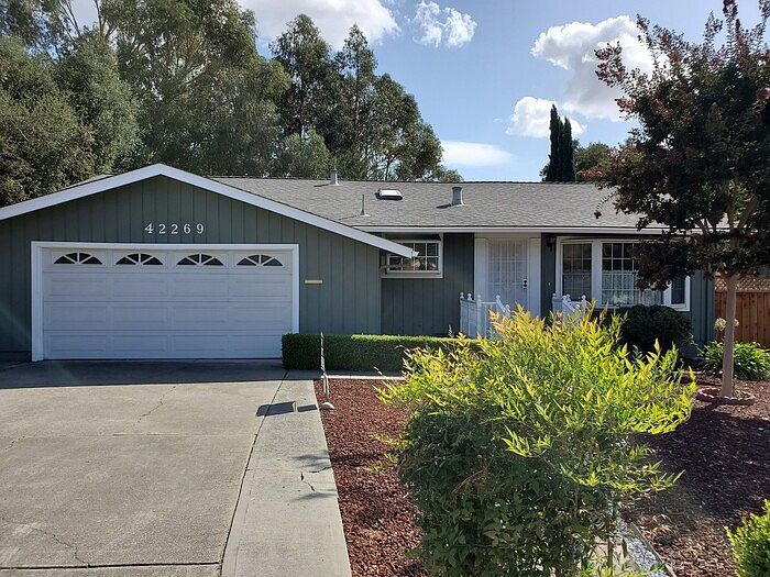 1st image of 42269 Camino Santa Barbara