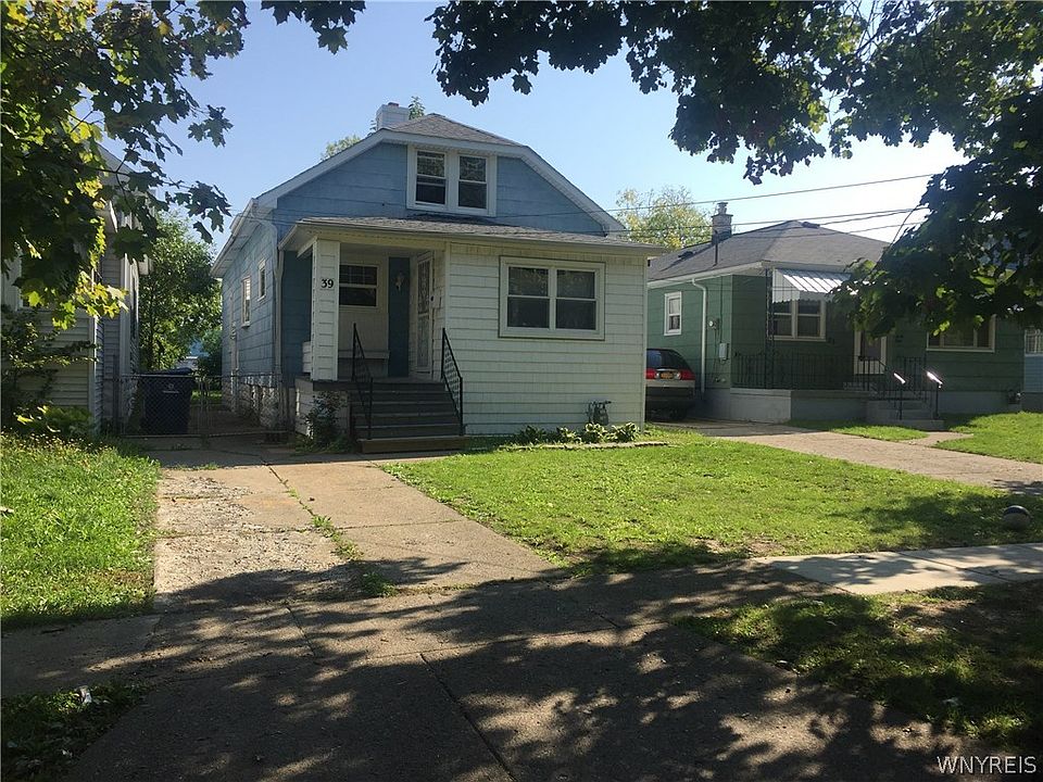 1st image of 39 Domedion St S
