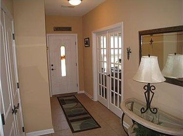 3rd image of 105 Heritage Dr