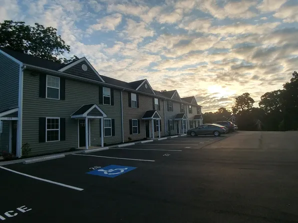 103 Williams St Room 3, Madison Heights, VA 24572