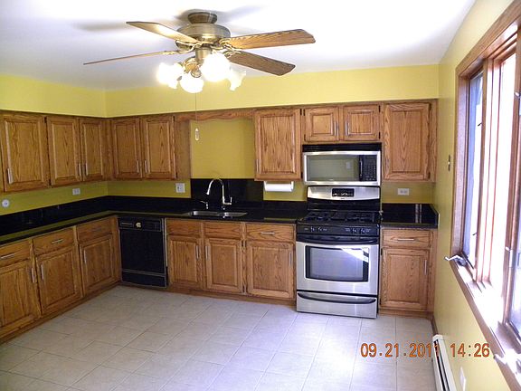 3rd image of 7623 W Altgeld St APT 2S