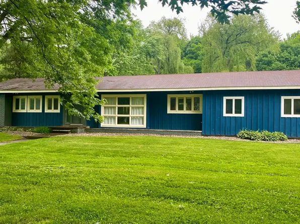 641 Tracey Ln, Brighton, MI 48114