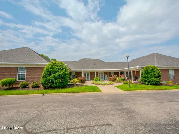 8421 Elsie Ct, Louisville, KY 40228