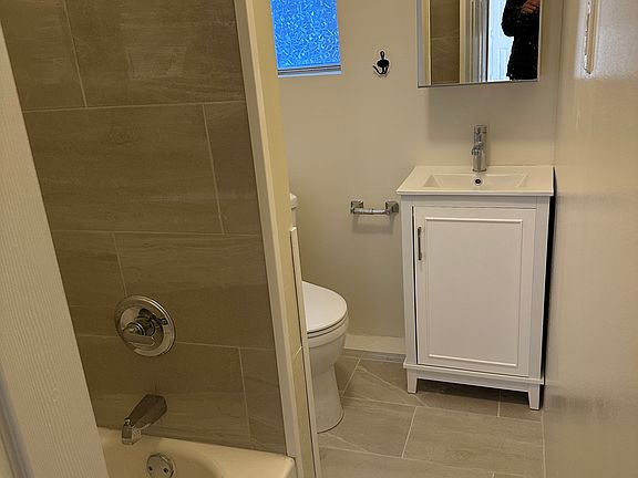 5th image of 1247 S 13th St Floor 2