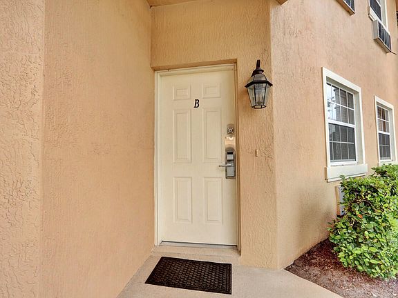 3rd image of 8319 Mulligan Cir #B
