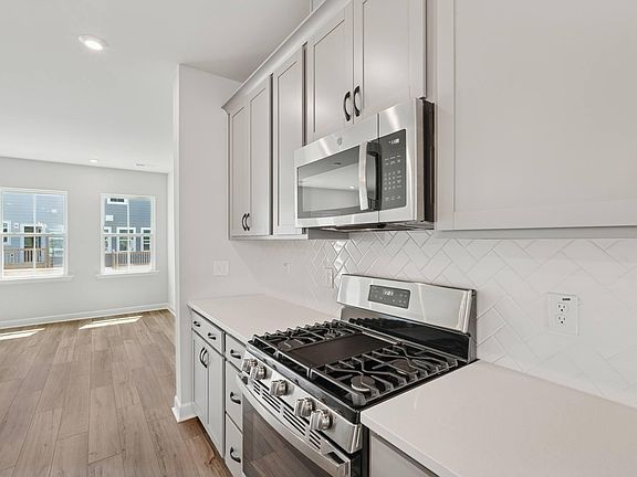 2nd image of 1204 Holding Village Way