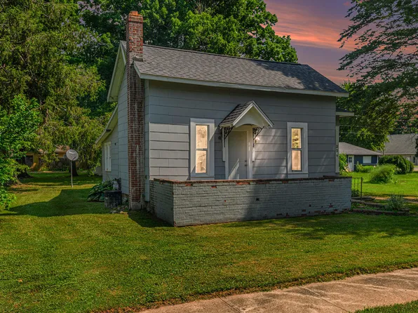 226 W Dibble St, Marcellus, MI 49067