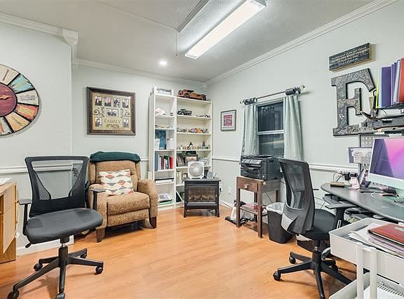 5th image of 213 SW Alsbury Blvd