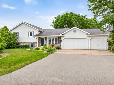 W2433 Hickory Park Dr, Appleton, WI, 54915