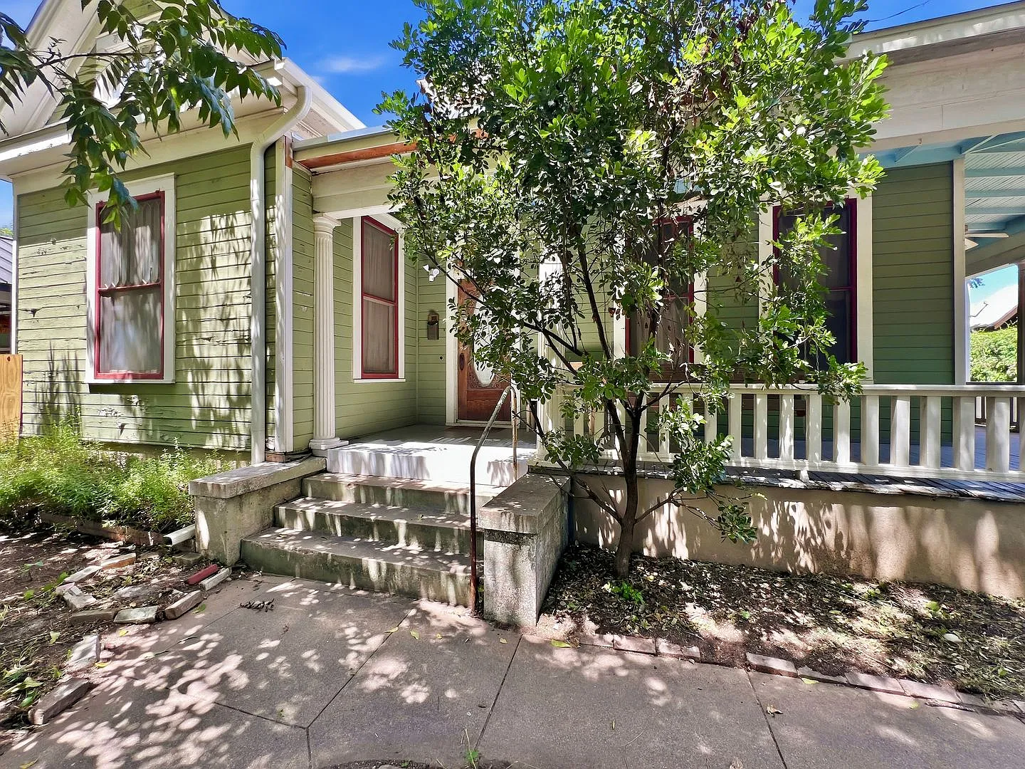1010 Willow St — Photo 3
