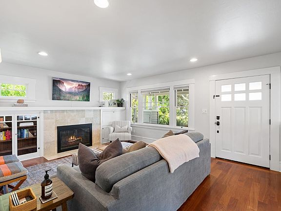 5th image of 421 Mayellen Ave