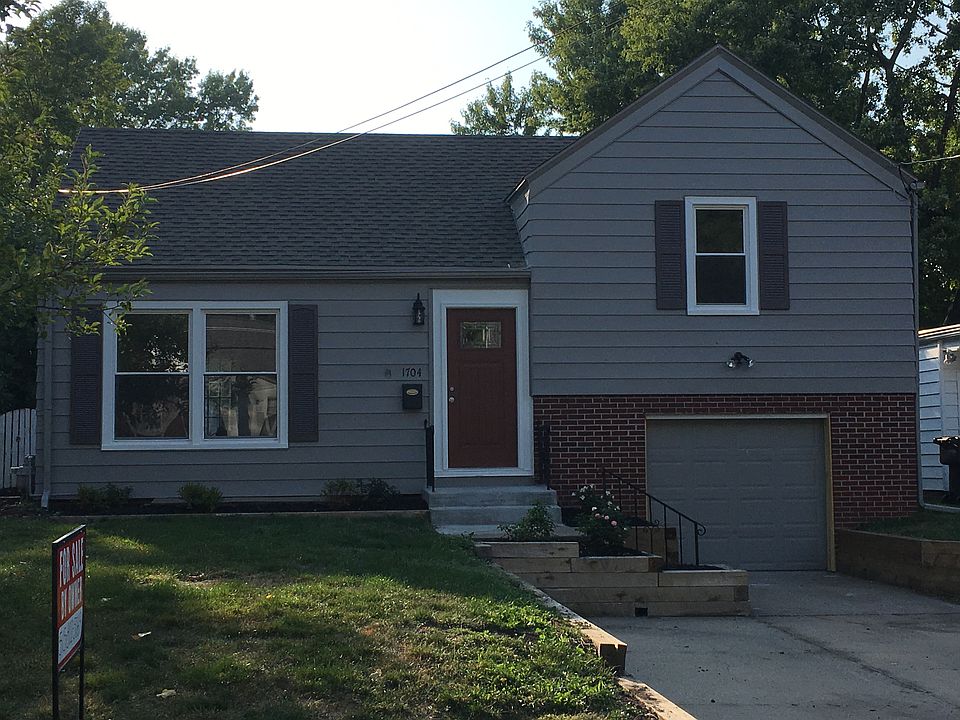 Fresh paint, all new windows