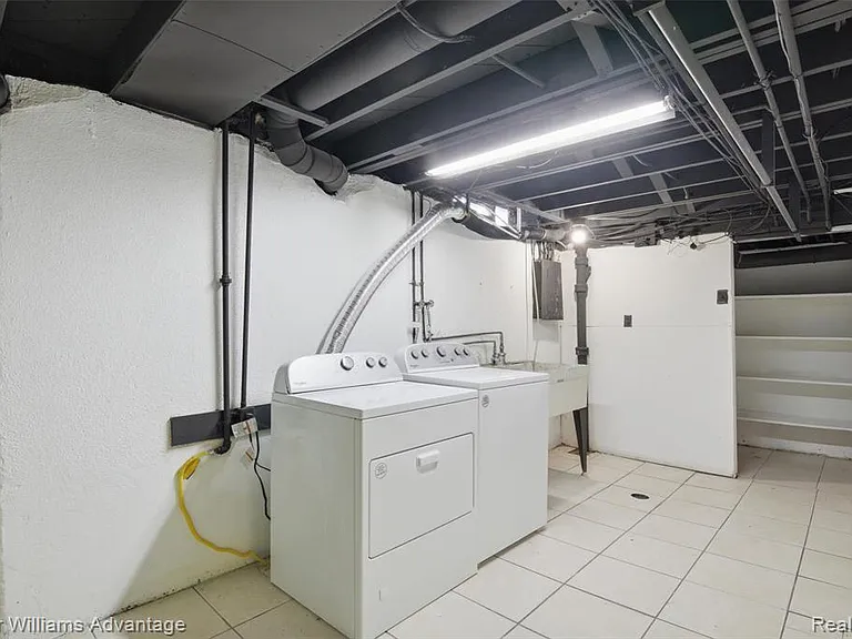 25506 Virginia Dr — Photo 18
