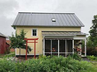34 Sprout St, Bristol, VT 05443