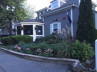 35 Clitheroe St, Lowell, MA 01852