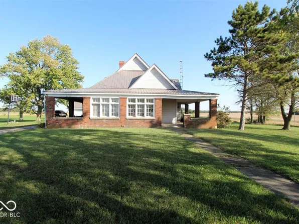 998 E 400 N, Crawfordsville, IN 47933