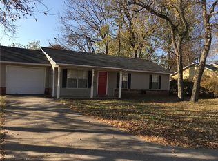 153 N James St, Farmington, AR 72730