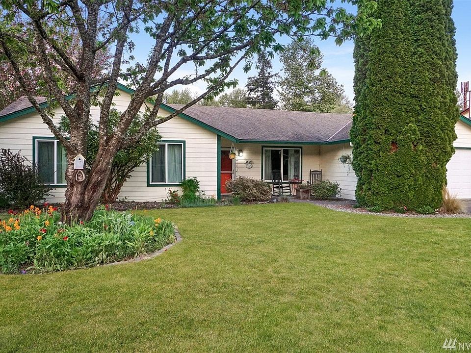 1st image of 14207 145th Ave E