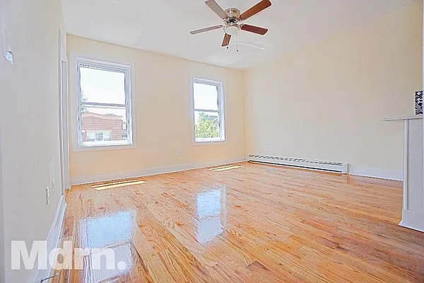 Rented by Mdrn Residential | media 2