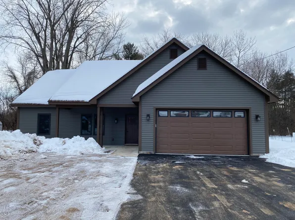 10 Westland Ave, Morrisonville, NY 12962