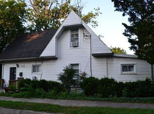 3727 37th St, Mount Rainier, MD 20712