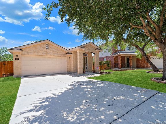 2nd image of 8202 SHUMARD OAK DR