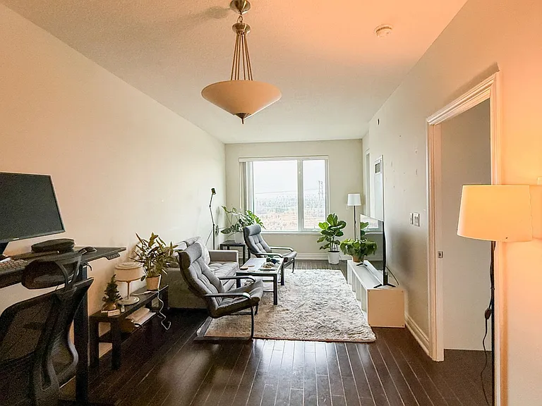 325 S Park Rd #1009 — Photo 8