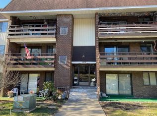 1575 Creekside Rd APT A9, Whitehall, PA 18052