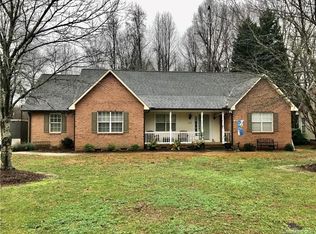 105 Oakview Dr, Salisbury, NC 28146