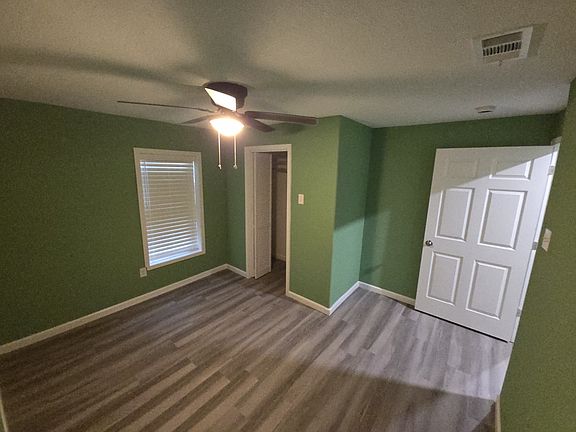 4th image of 1322 E Marvin Ave