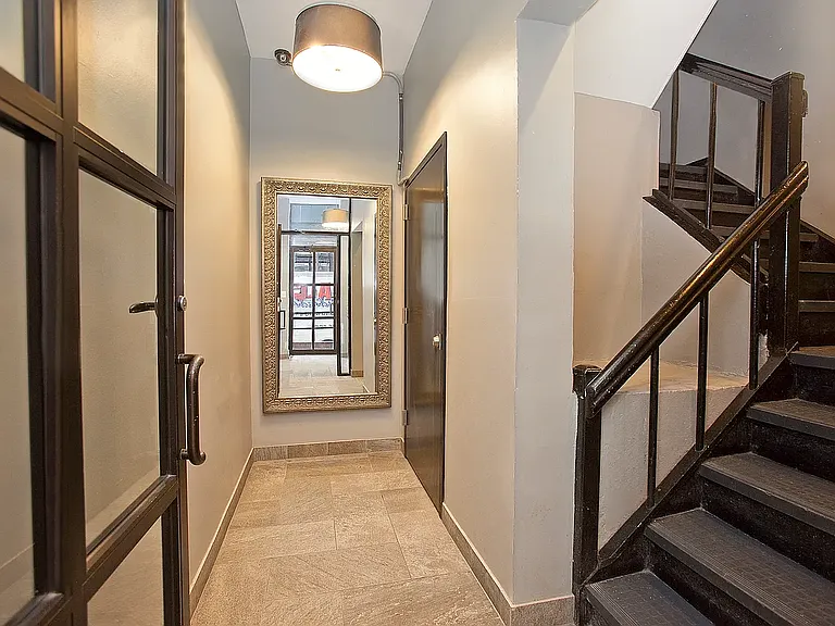 15 E 21st St #440 — Photo 7