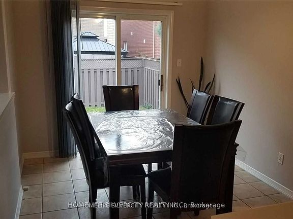 4th image of 222 Edenbrook Hill Dr