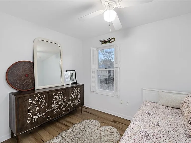 208 Marlborough St #4 — Photo 22