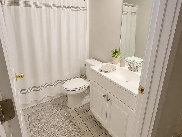 210 Bond St — Photo 8