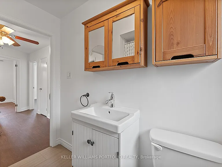 40 Scarboro Cres — Photo 38