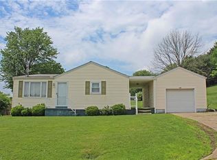 105 Pleasantview Dr, Weirton, WV 26062