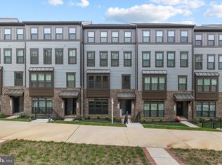 17379 Harrison Ridge Dr, Dumfries, VA 22026